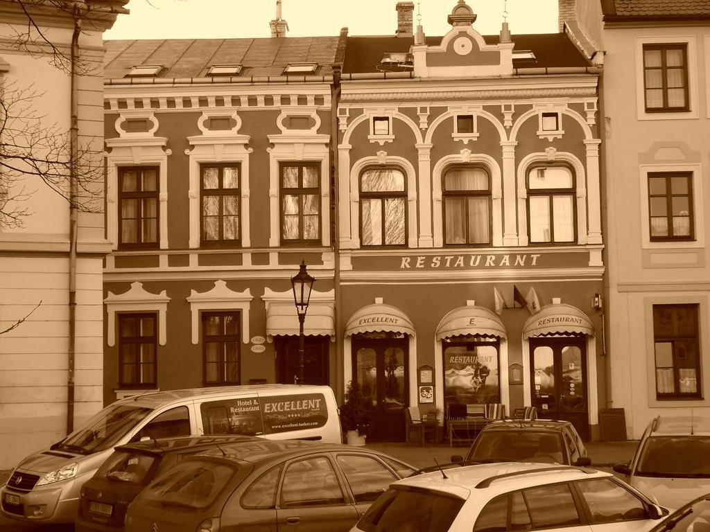 Hotel Excellent Kroměříž Esterno foto